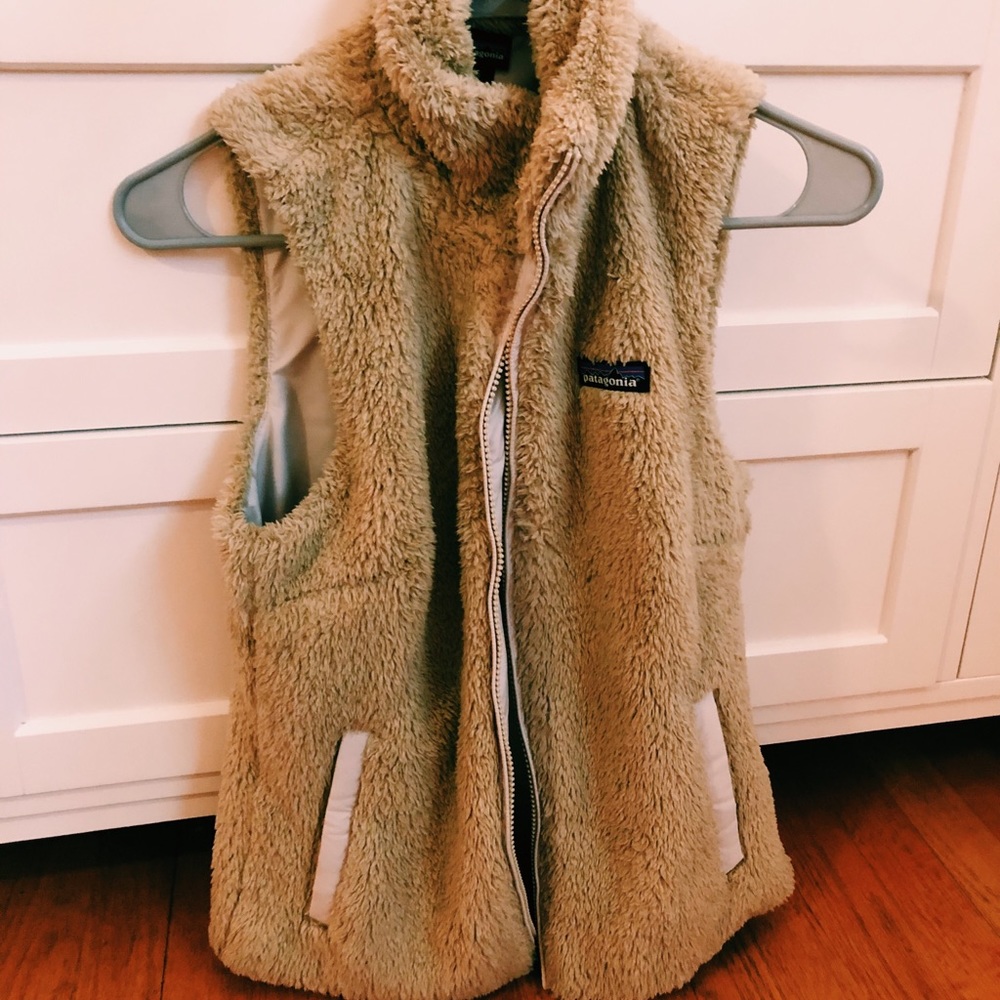 Patagonia Las Gatos Vest! Size Small :)